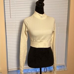 ALO Yoga Cream Cable Knit Crop Top